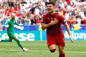 Serbia vs Eslovenia empate con gol de Luka Jović en última jugada