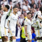 El Real Madrid celebra su título de La Liga con una victoria 4-0 sobre el Granada. ¡Una semana inolvidable para los merengues!
