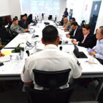 Mesa de Seguridad en Chihuahua reanudando actividades el 2 de junio. Representantes de SEDENA, Guardia Nacional y otras autoridades colaboran para garantizar una jornada electoral segura y tranquila, con un despliegue de más de 1,800 elementos de seguridad en todo el estado.
