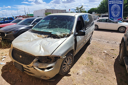 Imagen del automotor Plymouth Caravan modelo 1999 asegurado por la Agencia Estatal de Investigación en Nuevo Casas Grandes, tras confirmarse que tenía reporte de hurto. El vehículo fue encontrado en la colonia Miguel Ángel Escárcega.