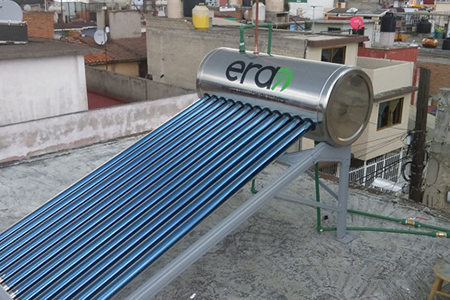 Kit de calentadores solares Era de 12 tubos disponibles en el programa "Campo Sostenible" de Nuevo Casas Grandes.