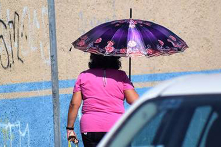 Chihuahua enfrentará un día caluroso con temperaturas cercanas a 40°C y vientos de hasta 43 km/h. Conoce las recomendaciones para protegerte del sol.