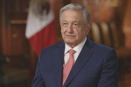 El presidente Andrés Manuel López Obrador reconoce el reto de reducir la extorsión y destaca avances en la lucha contra el secuestro.