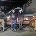 Dos hombres detenidos en Cuauhtémoc por usurpar funciones como policías municipales de Namiquipa, según la SSPE.