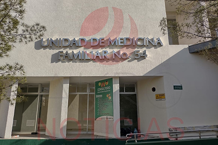 IMSS NCG en crisis: detienen labores en clínica 54 por falta de aire acondicionado. Alta temperatura afecta a trabajadores y pacientes.