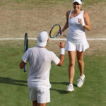 Santiago González y Giuliana Olmos avanzan a la final de dobles mixtos en Wimbledon tras vencer en semifinales a Máximo González y Ulrike Eikkeri.