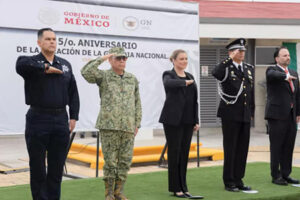 La gobernadora Maru Campos participó en la conmemoración del 5to aniversario de la Guardia Nacional, destacando su apoyo a la institución y la colaboración con las fuerzas de seguridad estatales y municipales en Chihuahua.