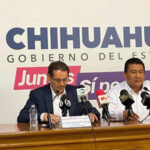 Secretario de Hacienda José de Jesús Granillo explicando la deuda del Estado de Chihuahua.