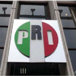 El PRI anuncia convocatoria para elegir su dirigencia el 11 de agosto, permitiendo la reelección de Alejandro Moreno y Carolina Viggiano.