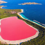 Descubre los lagos rosados de Australia y su fascinante fenómeno natural. Aprende por qué estos lagos tienen un color tan especial.