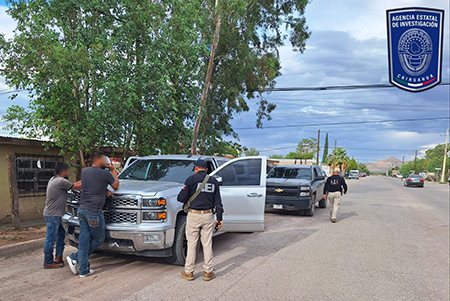 Elementos de la Agencia Estatal de Investigación detienen a Cristian Adán O. P. en la región noroeste de Chihuahua por uso indebido de documentos en automotores.