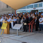 Trabajadores del Poder Judicial de la Federación en Chihuahua se manifiestan frente a sus instalaciones contra la reforma judicial de AMLO, expresando su rechazo.