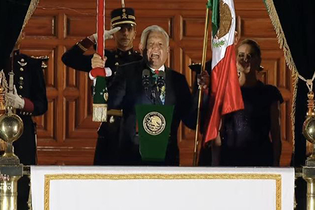 AMLO encabezó su último Grito de Independencia en el Zócalo, con 22 vivas y 4 mueras, destacando valores como la justicia, igualdad y democracia.