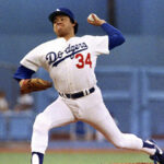 El piloto Checo Pérez lamenta la muerte del legendario beisbolista Fernando Valenzuela, destacando su contribución al deporte mexicano.