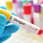 Confirmados 142 casos de dengue en Chihuahua; Delicias encabeza la lista con 86 contagios, seguido de Jiménez, Juárez y otros municipios, según autoridades de salud.