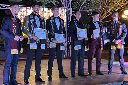 Los ganadores del certamen Mr. National y Petit México 2024, representando a Zacatecas y Guerrero, posan con sus títulos en la gran final realizada en Nuevo Casas Grandes, Chihuahua. Destacan por su carisma, desempeño en pruebas y físico impecable.