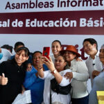 Claudia Sheinbaum en su primera gira como presidenta por Tabasco, enalteciendo el legado de López Obrador y firmando el convenio de pensión universal para personas con discapacidad.