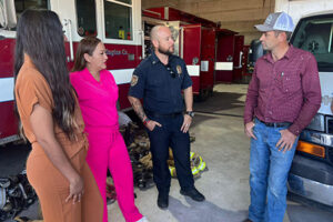 Edith Escárcega dona equipo especializado, incluyendo SCOT y tanques, a la Estación de Bomberos de Cerro Blanco para mejorar su capacidad de respuesta.