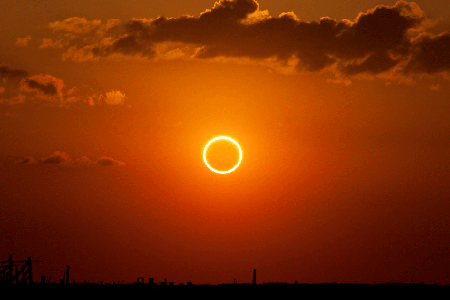 México tendrá la oportunidad de ver un eclipse solar anular el 14 de octubre de 2024. Usa lentes especiales para protegerte.