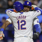 Con un grand slam de Lindor, los Mets eliminan a los Phillies y avanzan a la NLCS, celebrando su primera victoria en casa en una serie de playoffs en 24 años.