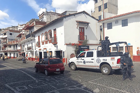 En Guerrero, clases suspendidas en Tecpan, San Jerónimo y Atoyac tras 31 muertes en enfrentamientos; operativos buscan proteger escuelas.