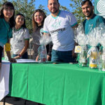 El alcalde Roberto Lucero Galaz acompañando a los alumnos del Cobach en la carrera de novatos 2024, en la entrada de Casas Grandes.