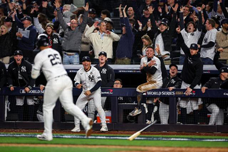 Yankees vencen a Dodgers en el juego 4 con marcador de 11-4, destacando el jonrón de cuatro carreras de Anthony Volpi y cuadrangulares de Austin Wells y Gleyber Torres.