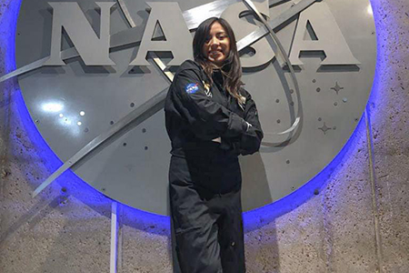 Nadia Zenteno, científica de Chihuahua, lanzará su innovador proyecto de aleación de materiales en un vuelo de SpaceX con destino a la Estación Espacial Internacional, con el respaldo de la NASA. La investigación busca revolucionar el desarrollo de infraestructura en el espacio.