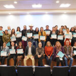 Más de 50 estudiantes de la UACJ concluyen el taller LIDEX en NCG, con proyectos sociales y certificación oficial.