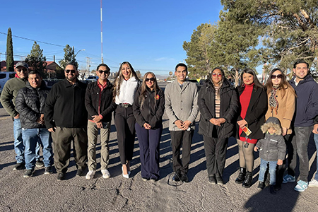 La presidenta Edith Escárcega implementa estacionamiento en batería en calles de la zona centro de NCG, mejorando el tránsito y optimizando el espacio vial.