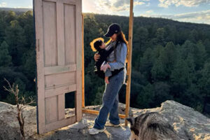 Descubre “Puerta al Cielo” en Madera, Chihuahua, un nuevo destino turístico con vistas impresionantes, atardeceres mágicos y áreas recreativas para disfrutar con la familia.