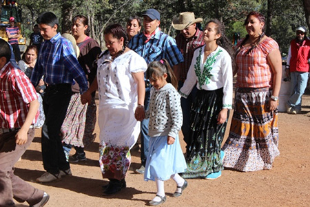 La Segunda Feria de Salud Pima ofreció servicios médicos gratuitos en Barrio Los Ojitos, Madera. Consulta general, vacunación y pruebas de Papanicolaou fueron algunos de los servicios brindados.