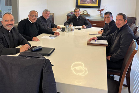 La Diócesis de Nuevo Casas Grandes confirmó que la ordenación episcopal de Monseñor Víctor Melchor Quintana será el 25 de marzo. En próximos días se anunciarán el lugar y la hora del evento.