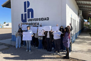 Estudiantes de UPNECH NCG denuncian que les niegan becas y suben cuotas de inscripción, temen expulsión por quejarse.