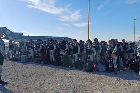 Claudia Sheinbaum anunció el Operativo Frontera con 10 mil elementos de la Guardia Nacional en Sonora, Chihuahua, Coahuila, Nuevo León y Tamaulipas, reforzando la seguridad y el combate al tráfico de drogas.