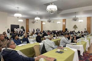 Foro de Agrónomos en Nuevo Casas Grandes abordó temas clave como herbicidas y nutrición mineral. Reconocimientos a Obdulia Mendoza y Martín Ontiveros.