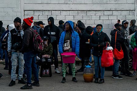 Estados Unidos relanzó la aplicación CBP-One como CBP-Home, con una nueva función para facilitar la salida voluntaria de migrantes irregulares. Conoce los detalles.