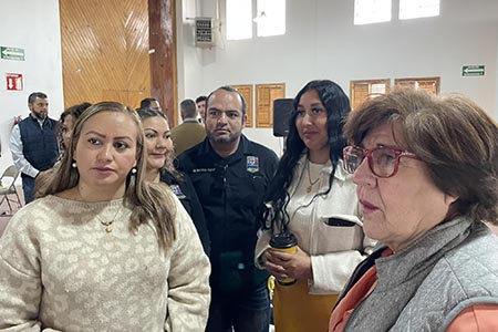 María Elena Baca solicita apoyo para registrar a recién nacidos en el Hospital Integral de Nuevo Casas Grandes. Conoce los detalles de esta iniciativa.