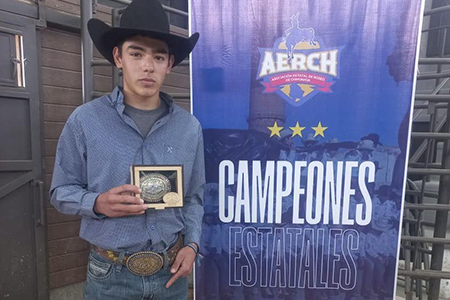 José Fernando Córdova, vaquero de Nuevo Casas Grandes, representará a México en el Mundial de Rodeo 2024 en Estados Unidos.