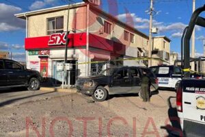 Un vehículo abandonado con impactos de bala y rastros de sangre fue localizado en Nuevo Casas Grandes. Pertenece a Carlos Amado Sáenz, reportado como desaparecido.